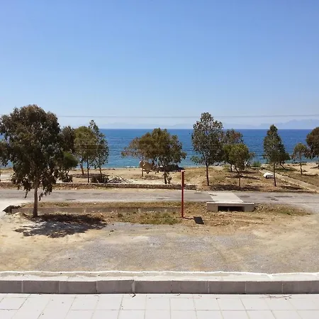 Cemre Aparts